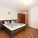 Apartamento Hanna By Interhome